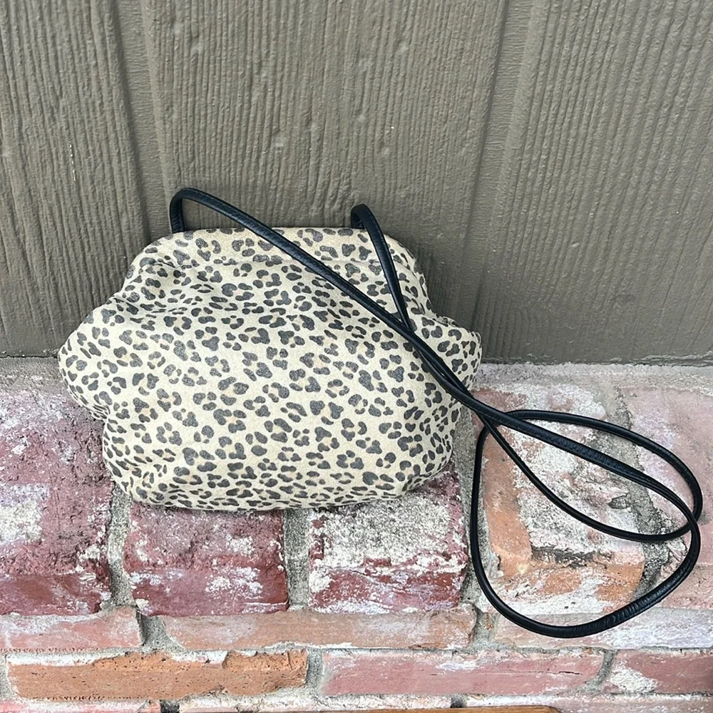Leopard purse - Picture 1 of 2